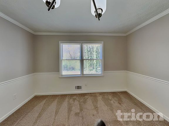 5th image of 225 Brandon Mill Cir