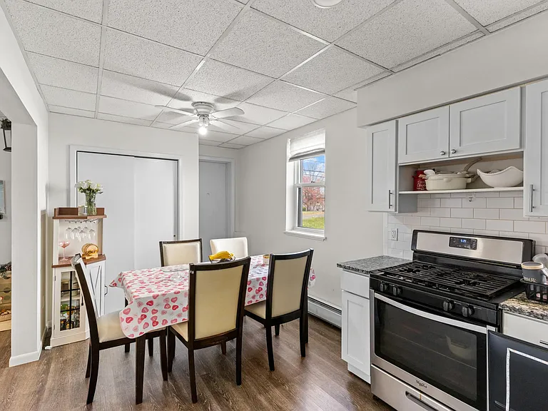632 Chase Ave #1 — Photo 12
