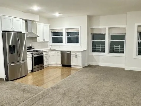 132 Hopkins Avenue image 2 of 13