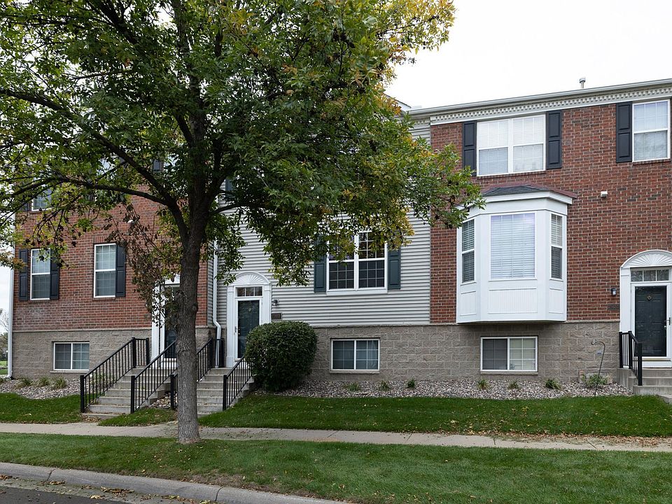 1st image of 7969 Stratford Cir N