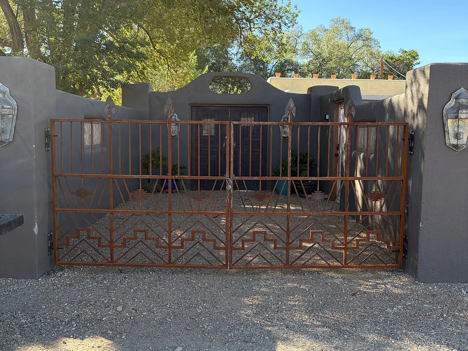 1 bed, 900 sqft, $2,100 — Photo 2