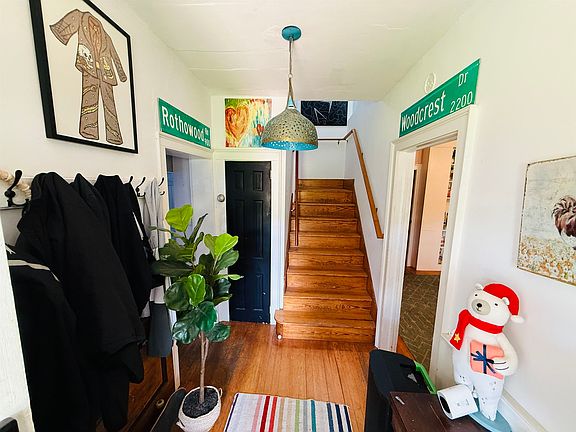 2nd image of 607 Giles Rd