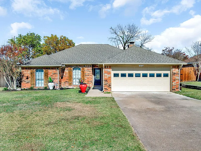 8060 Christie Dr — Photo 18