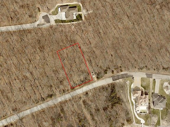 4th image of 1261 Spring Creek Dr