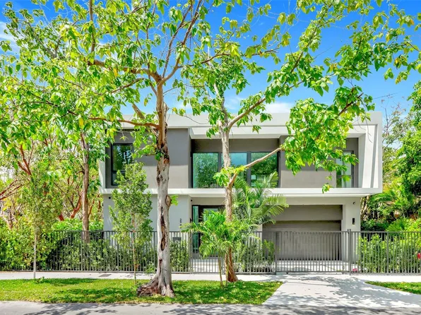 2942 Center St, Miami, FL 33133