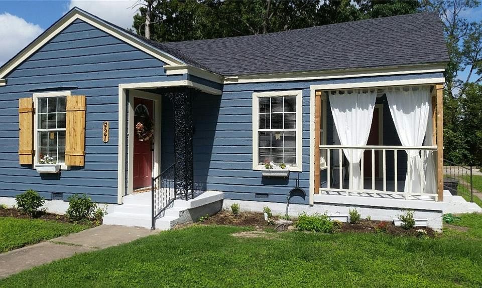 1st image of 921 Marion Ave