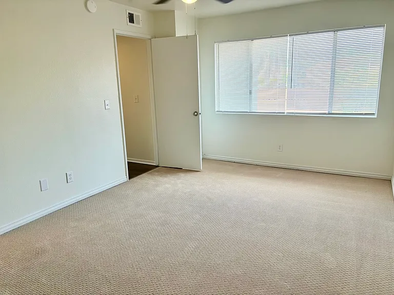 9885 Caspi Gardens Dr #8 — Photo 12