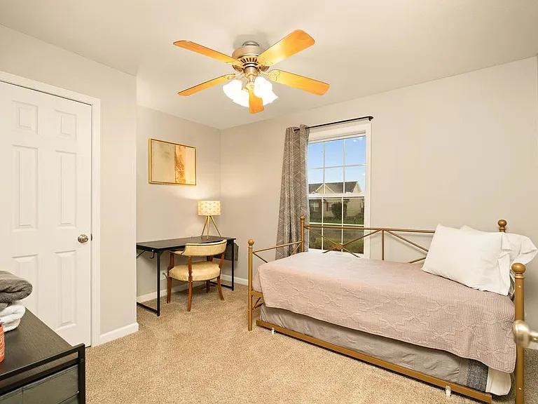 Sandpiper Dr — Photo 4