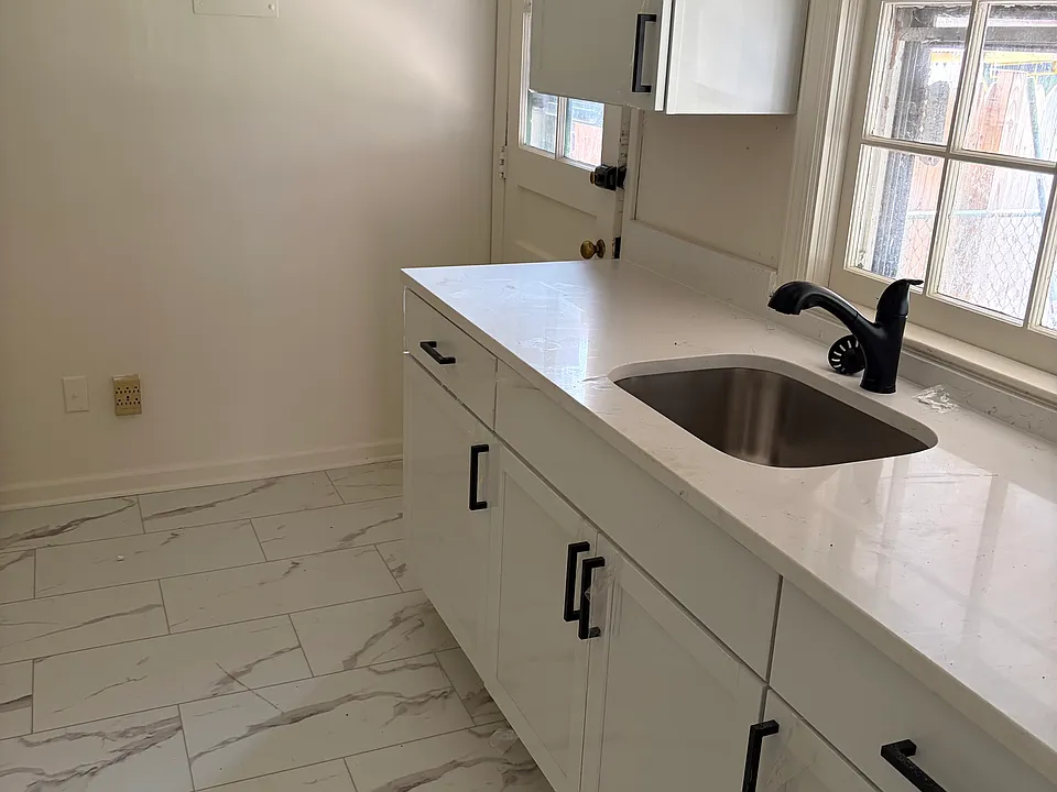 2829 Rumson Dr