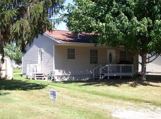 1009 S Ohio Ct, Sturgis, MI 49091