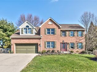 203 Meadowbrook Dr, Cranberry Township, PA 16066
