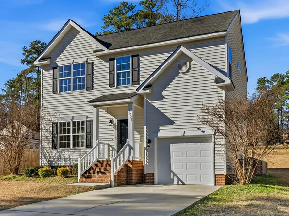 2207 Sunlit Ln, Raleigh, NC 27604