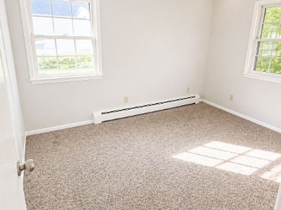 5th image of 4200 Knob Hill Dr #8