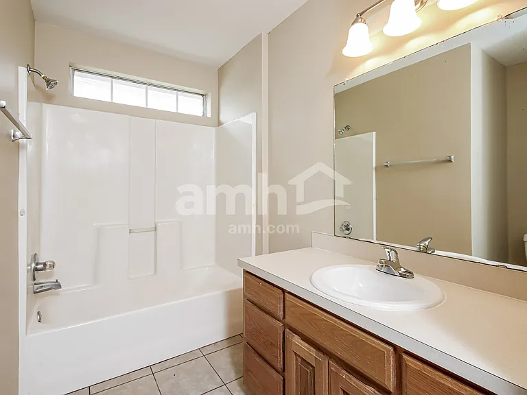 11415 S Mulberry Cir W — Photo 13