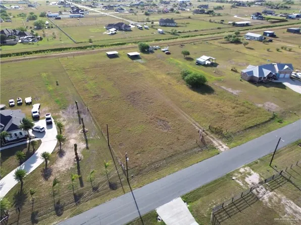209 N J Hernandez St, Weslaco, TX 78596