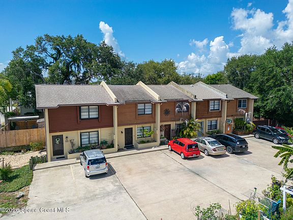 2nd image of 117 Harbor Dr