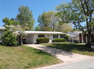 1565 Ville Angela Ln, Hazelwood, MO