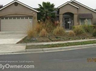 2247 Acacia Ct, Sanger, CA 93657