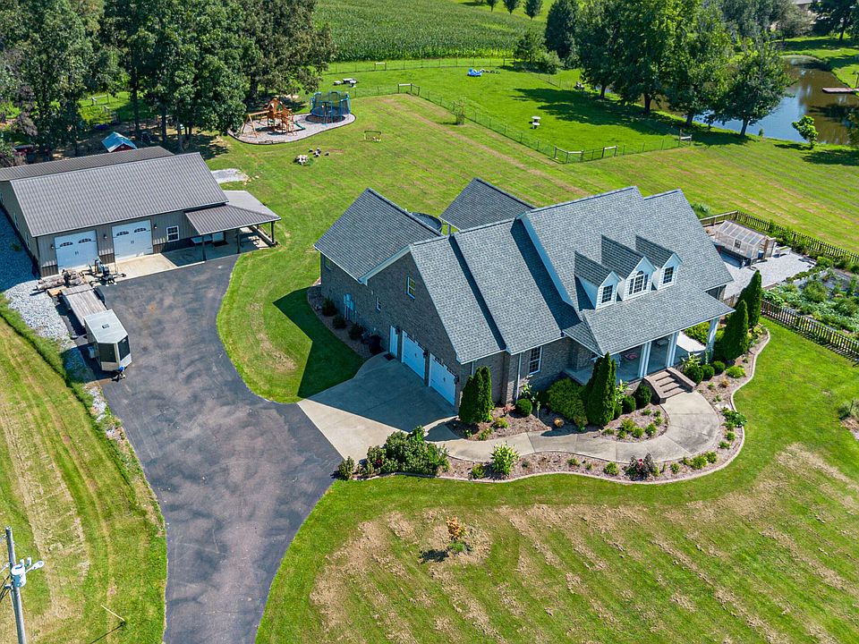 1st image of 731 Elderberry Ln
