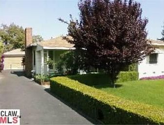 1st image of 528 Hacienda Dr