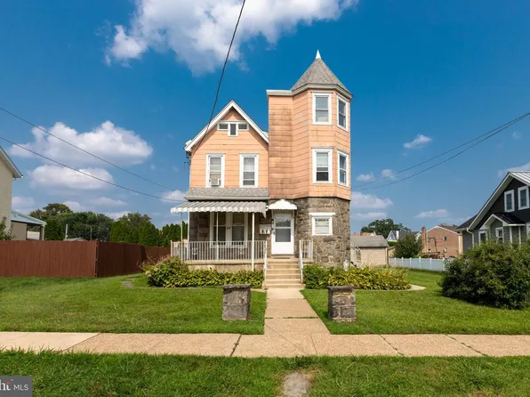 27 Garfield Ave, Norwood, PA 19074