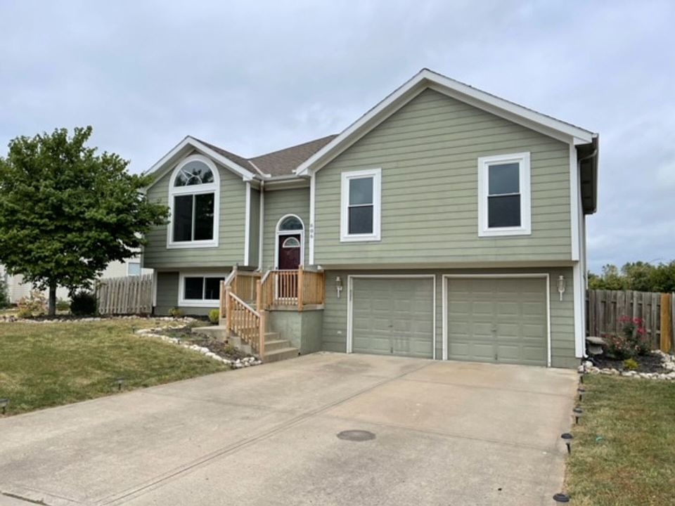 1st image of 606 Givan Ave #818519