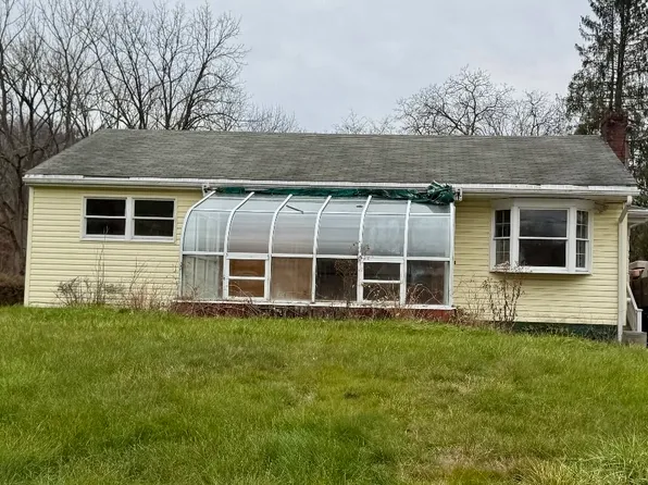 329 Vernon Dr, West Newton, PA 15089