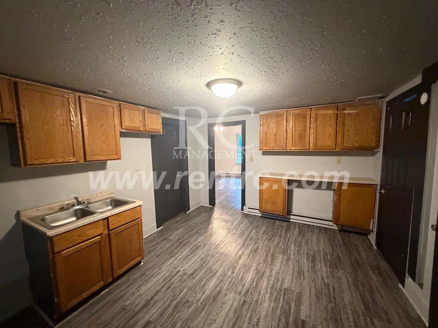 3 bed, 1150 sqft, $750 — Photo 2