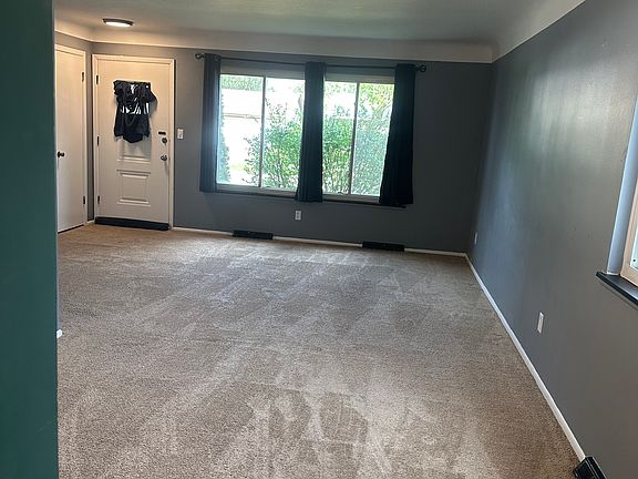 3rd image of 1187 Bonnie Ln #1187