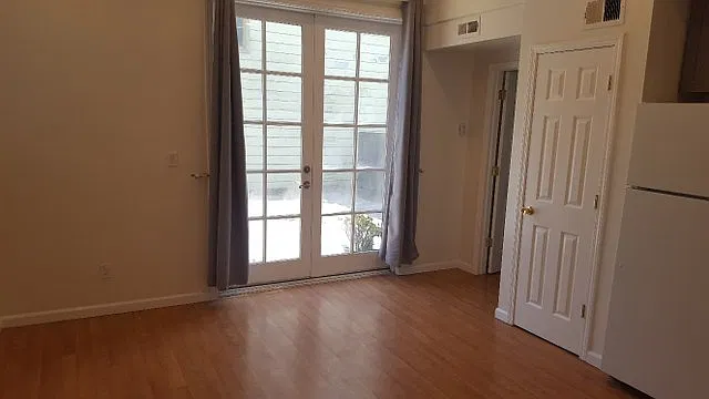 1 bed, $3,000 — Photo 2