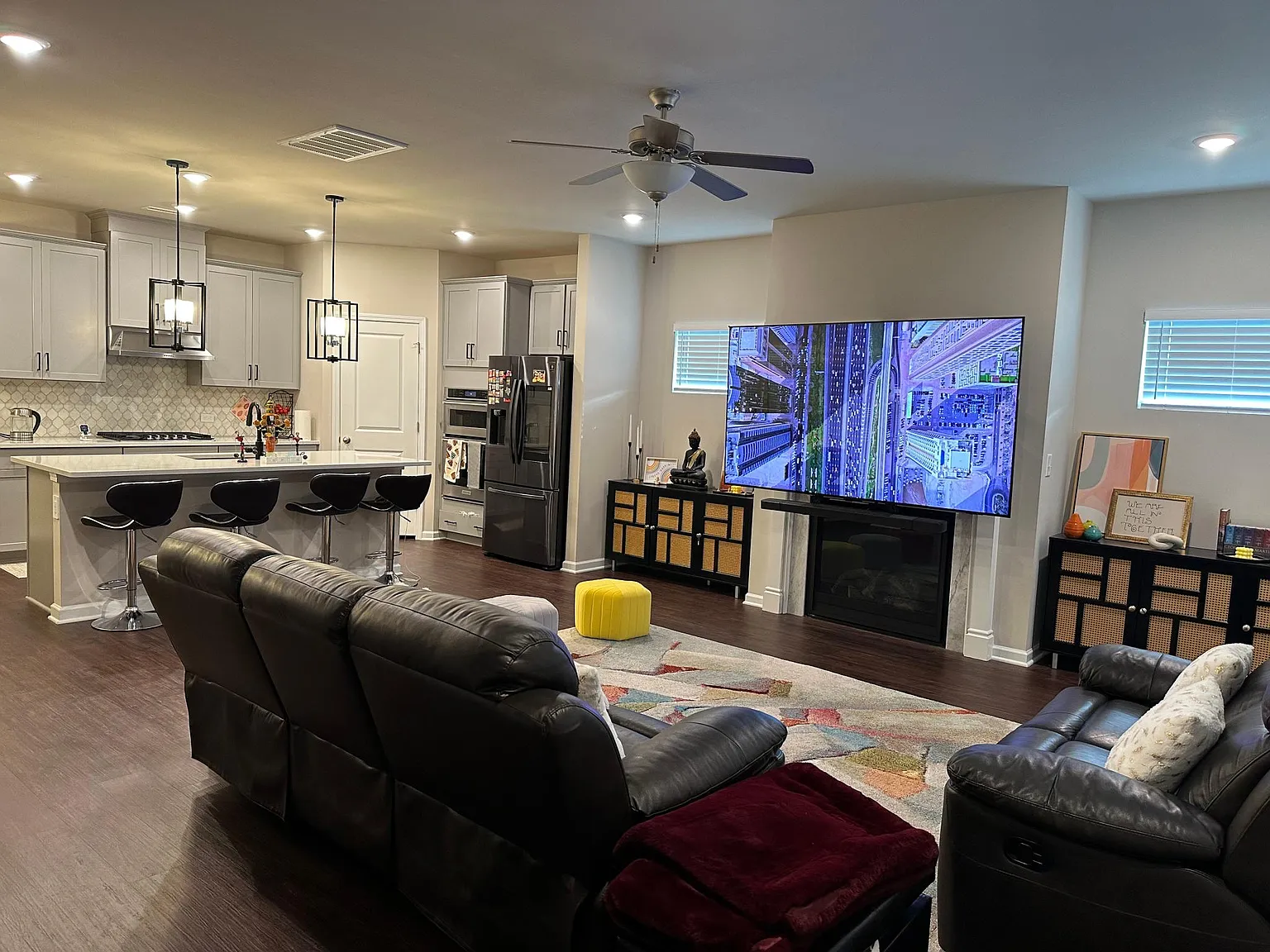 902 Mortar Ln — Photo 3