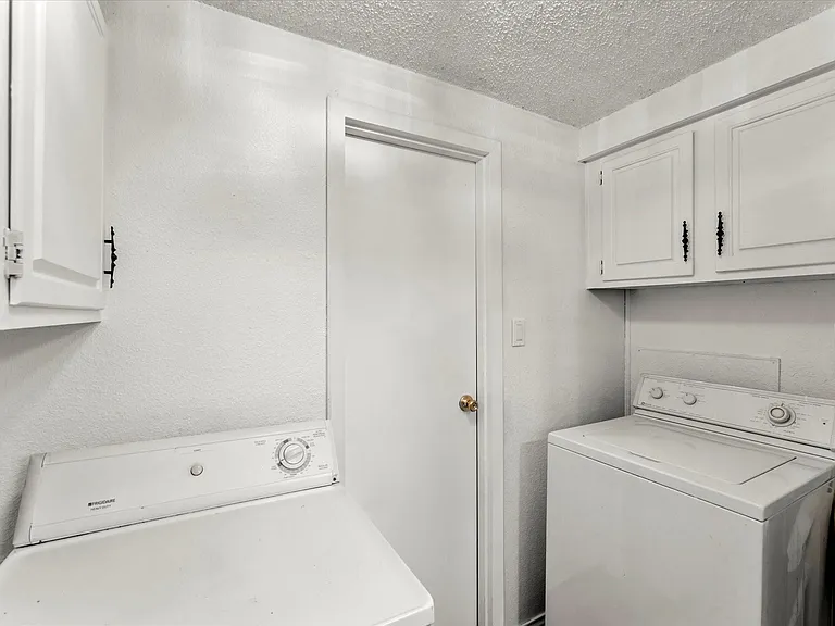 602 Legendary Ln — Photo 19