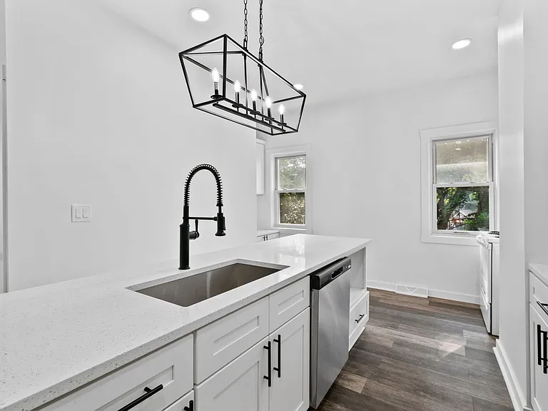 721 Boggs Ave — Photo 9