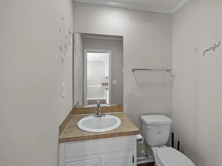 3809 E Vancroft Cir #C — Photo 16