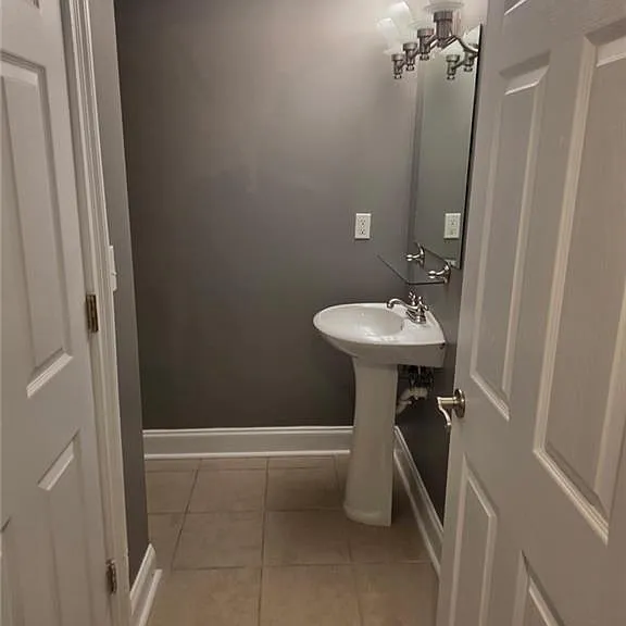 127 Rondak Cir SE — Photo 9