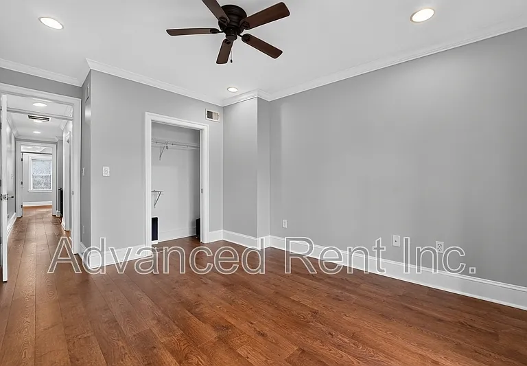 528 S Curley St — Photo 17