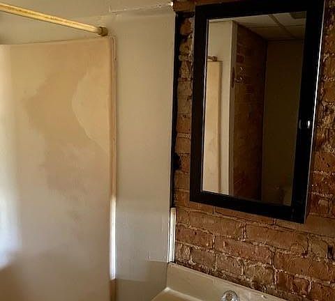 5th image of 620 W Highland Ave APT Gn