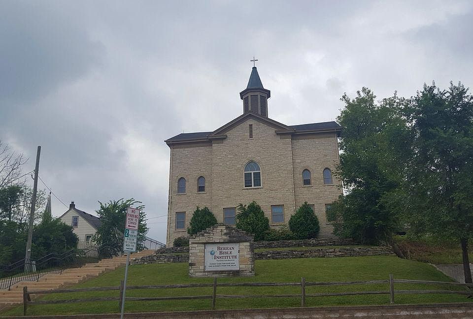 116 Kettle Moraine Dr S, Slinger, WI 53086 Zillow