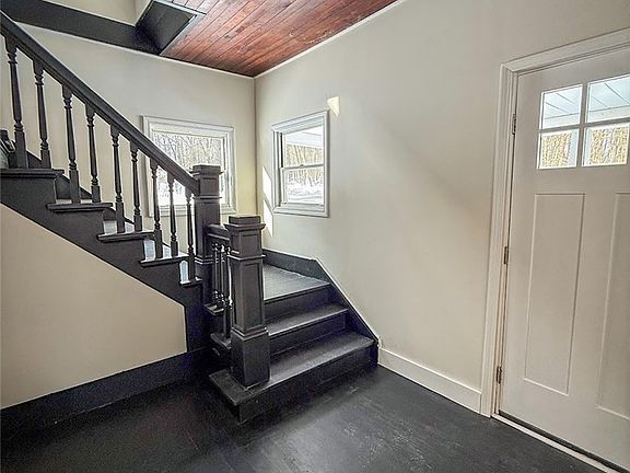 4th image of 2678 Oneida Valley Rd