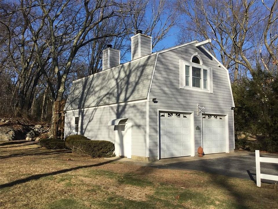 1st image of 2 1/2 Earl Dr