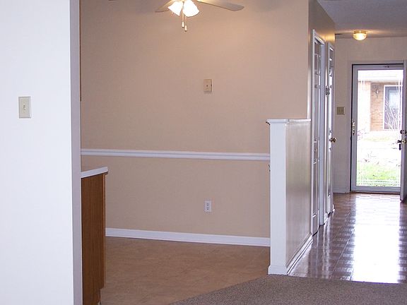 Eat-In Kitchen Area