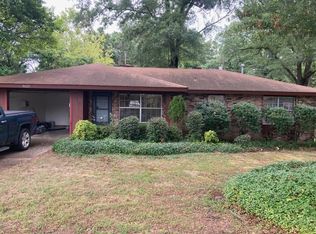 8620 Northgate Dr, Sherwood, AR 72120