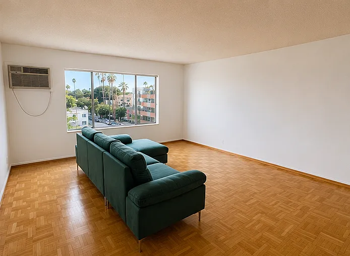 1344 N Martel Ave #306 — Photo 5