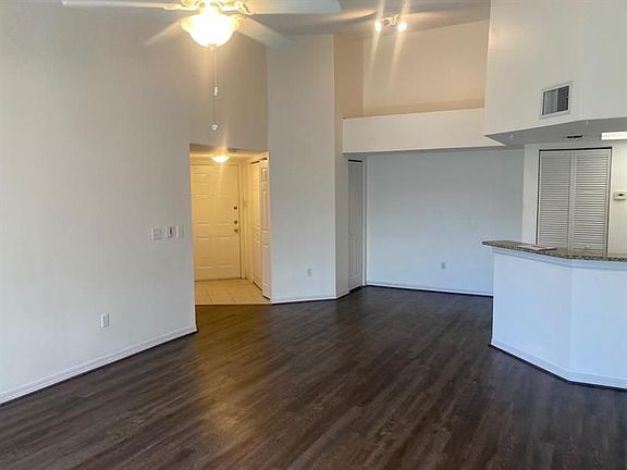 3rd image of 500 Crestwood Ct N APT 508