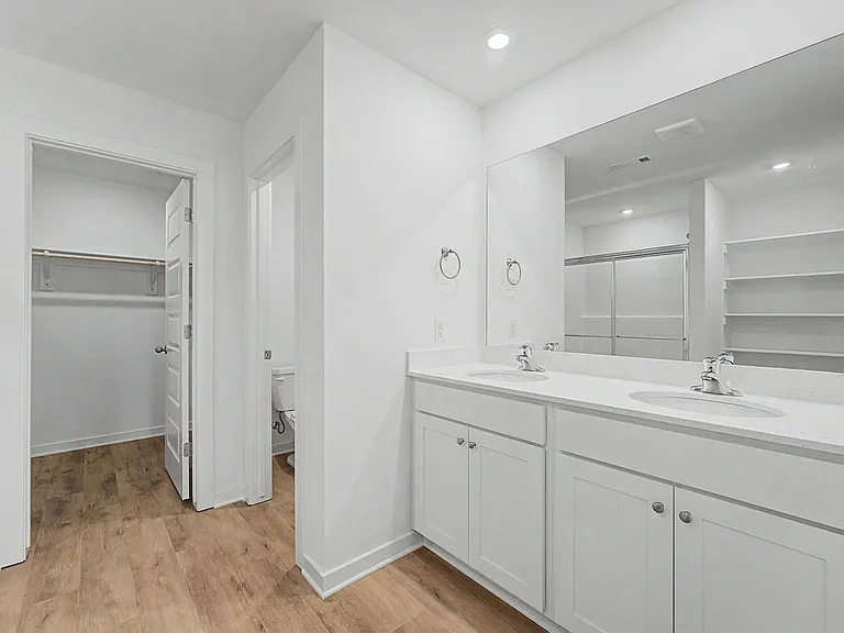 541 Nevada St — Photo 10