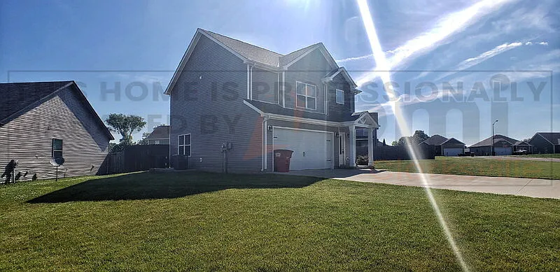 3 bed, 2.5 bath, 1697 sqft, $1,650 — Photo 3