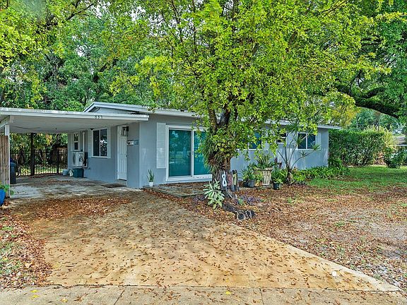 3rd image of 837 SW 28th Street