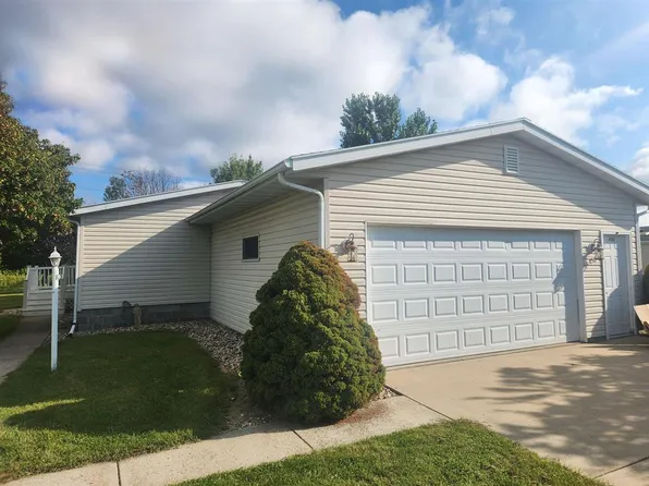 450 Red Spruce Avenue, Baraboo, WI 53913