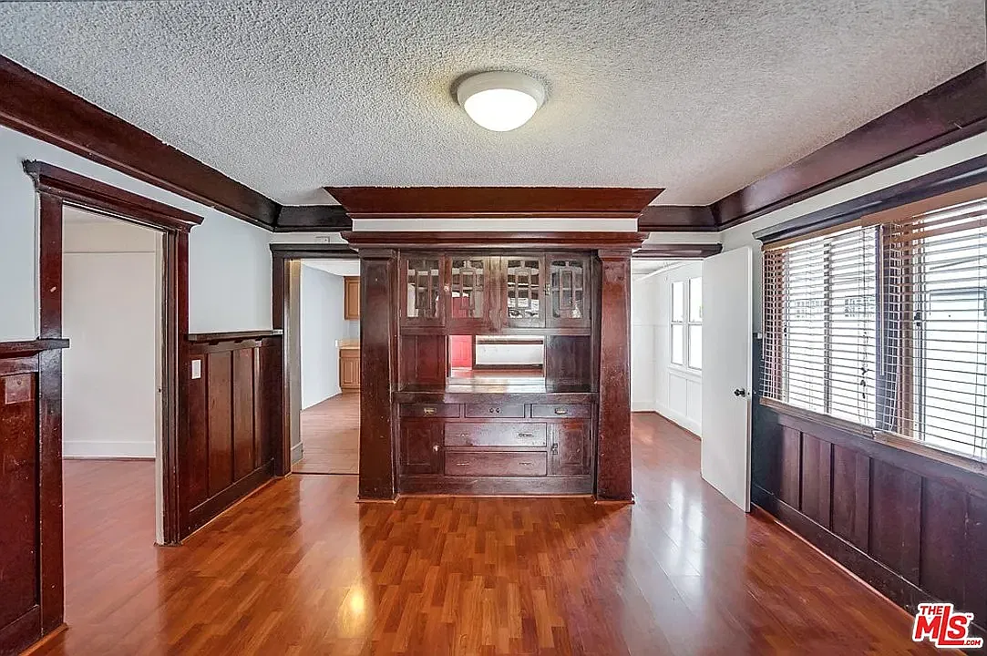 3 bed, 1444 sqft, $3,400 — Photo 2