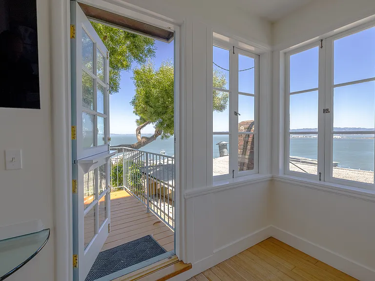348 Greenwich St — Photo 20